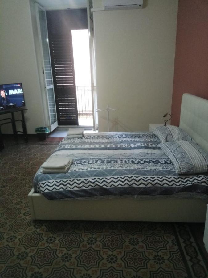 カターニア Casa Giuseppe Bed & Breakfast エクステリア 写真